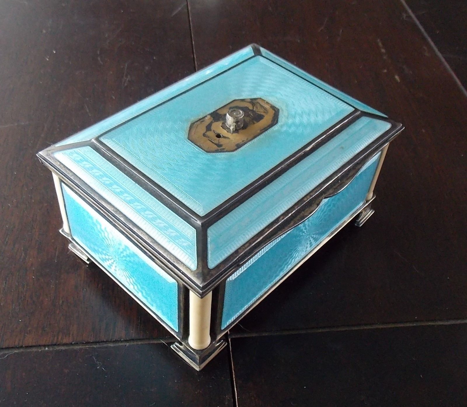 Un top 5 des boites à bijoux aux prix astronomiques ! 